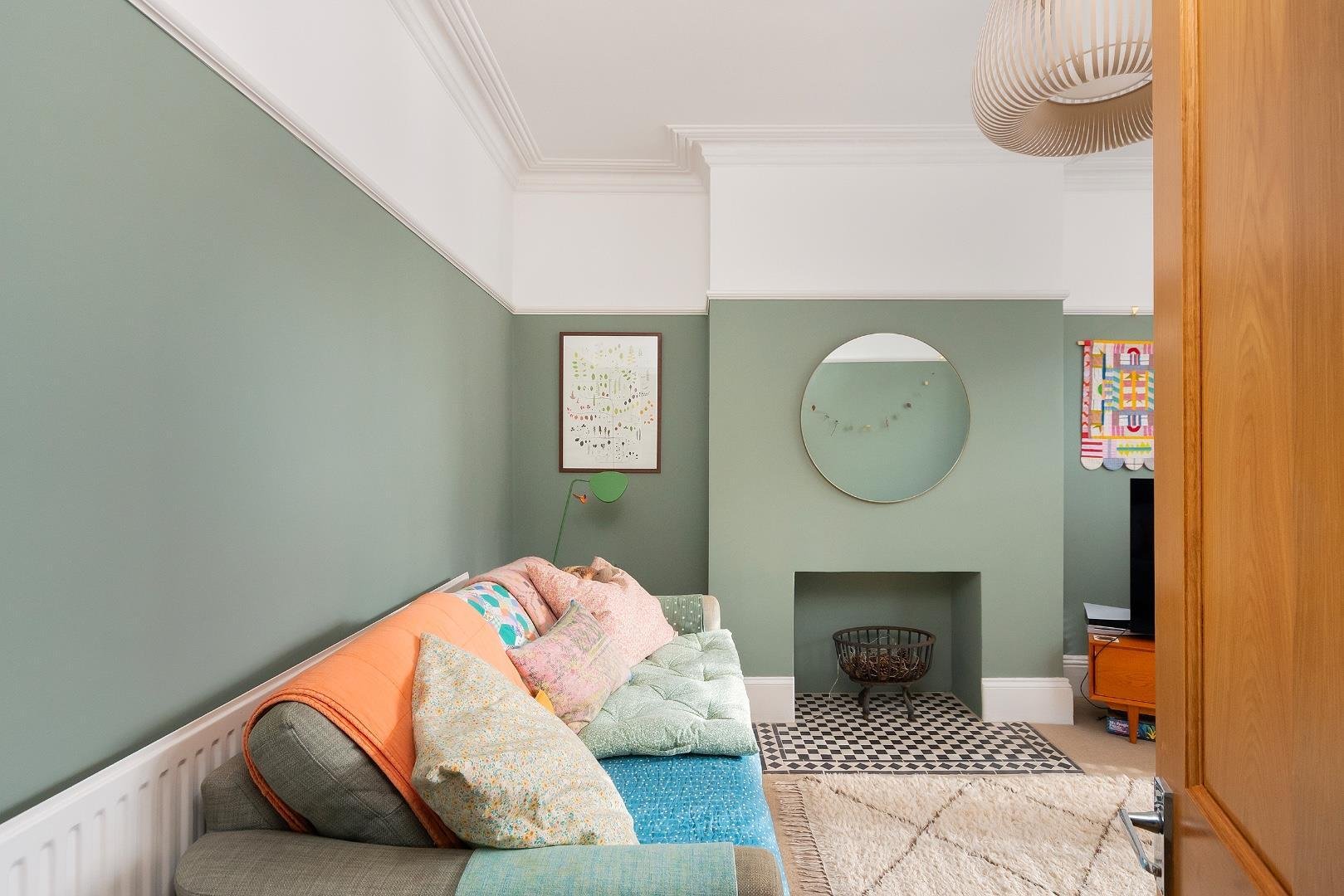 Raleigh road southville 34240969 1 r8 rse living room d