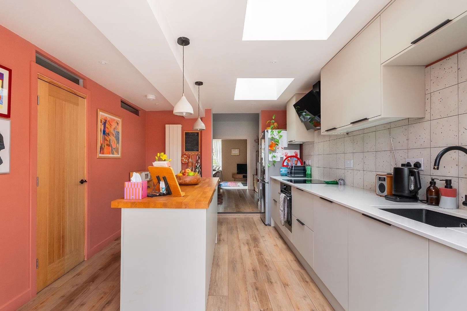 Ridgeway road fishponds 33665063 0 r6 rfs kitchen d