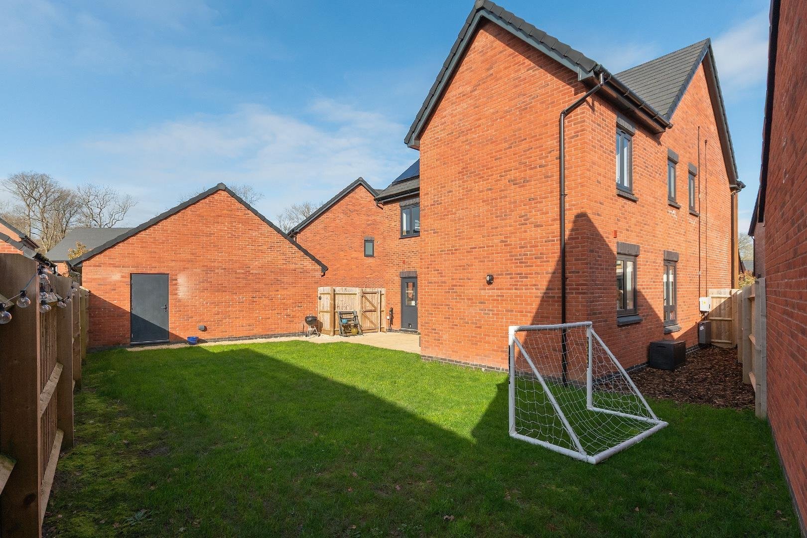 Ridings wood way barrow gurney 34536735 0 r9 wwbg external e