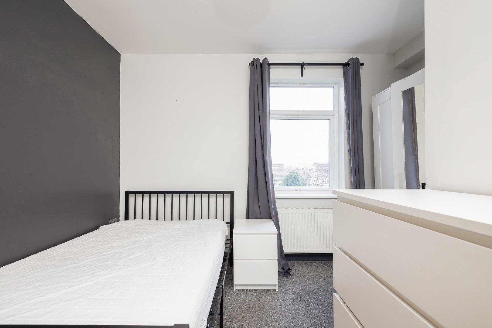 Savoy road brislington 33647864 cd7 a0618