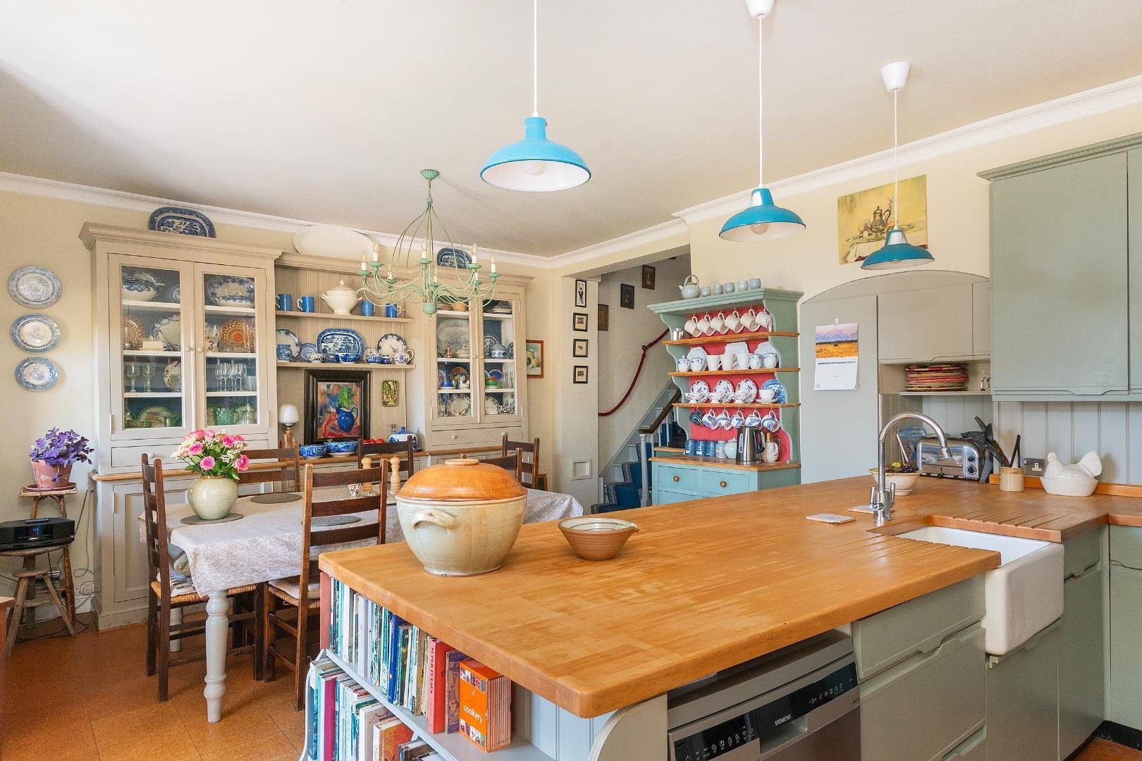 Somerset street kingsdown 33828015 1 s2 pkn kitchen diner b