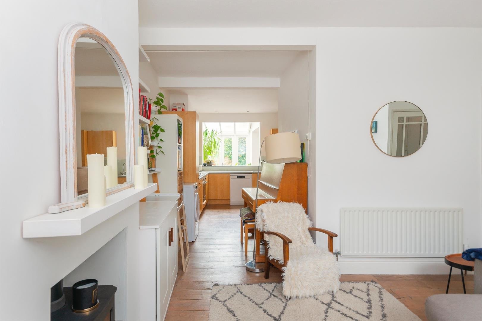 Somerset terrace windmill hill 33978387 ecarrettesremos5 living room b