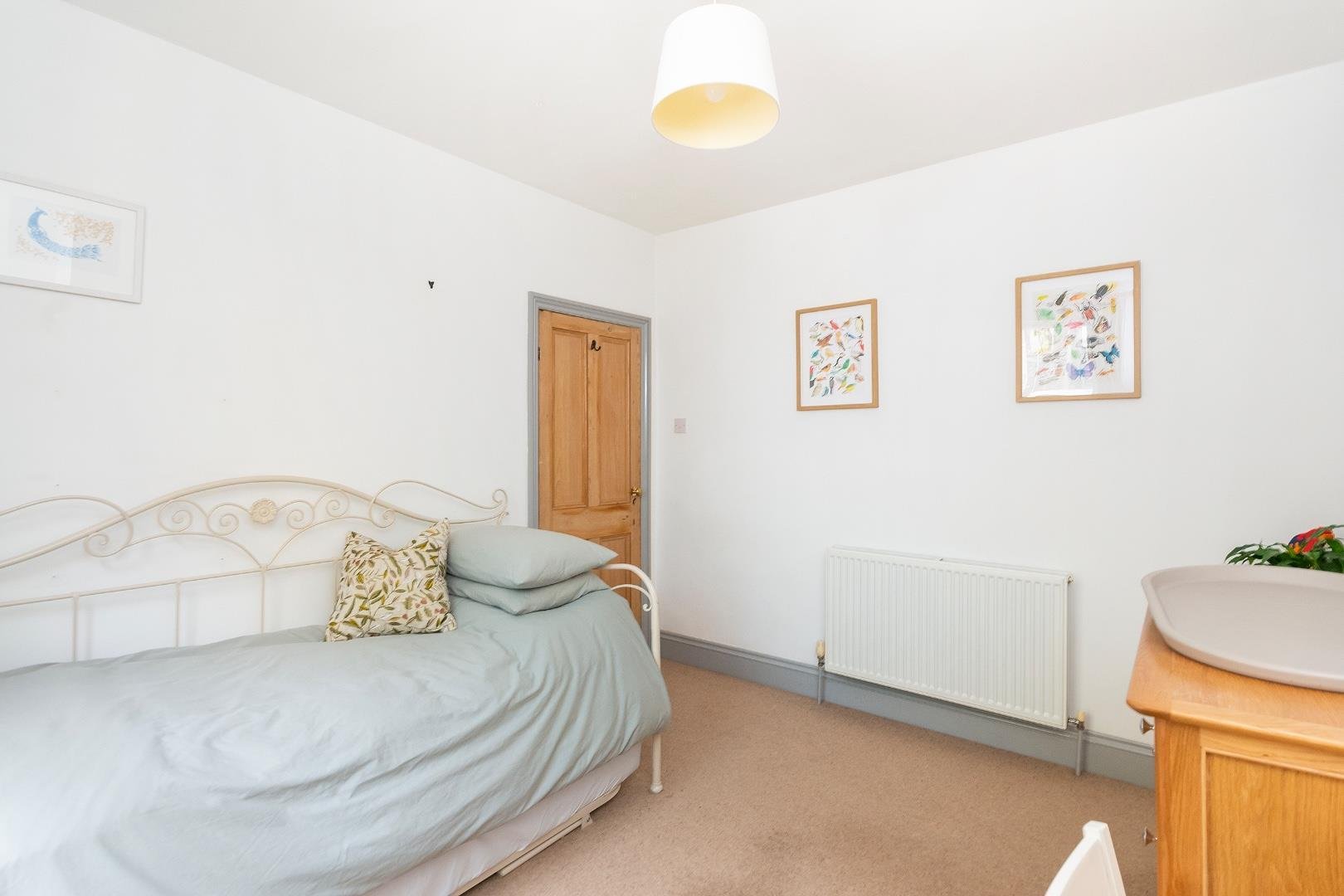 St lukes crescent totterdown 33486683 3 s6 lctn bedroom a