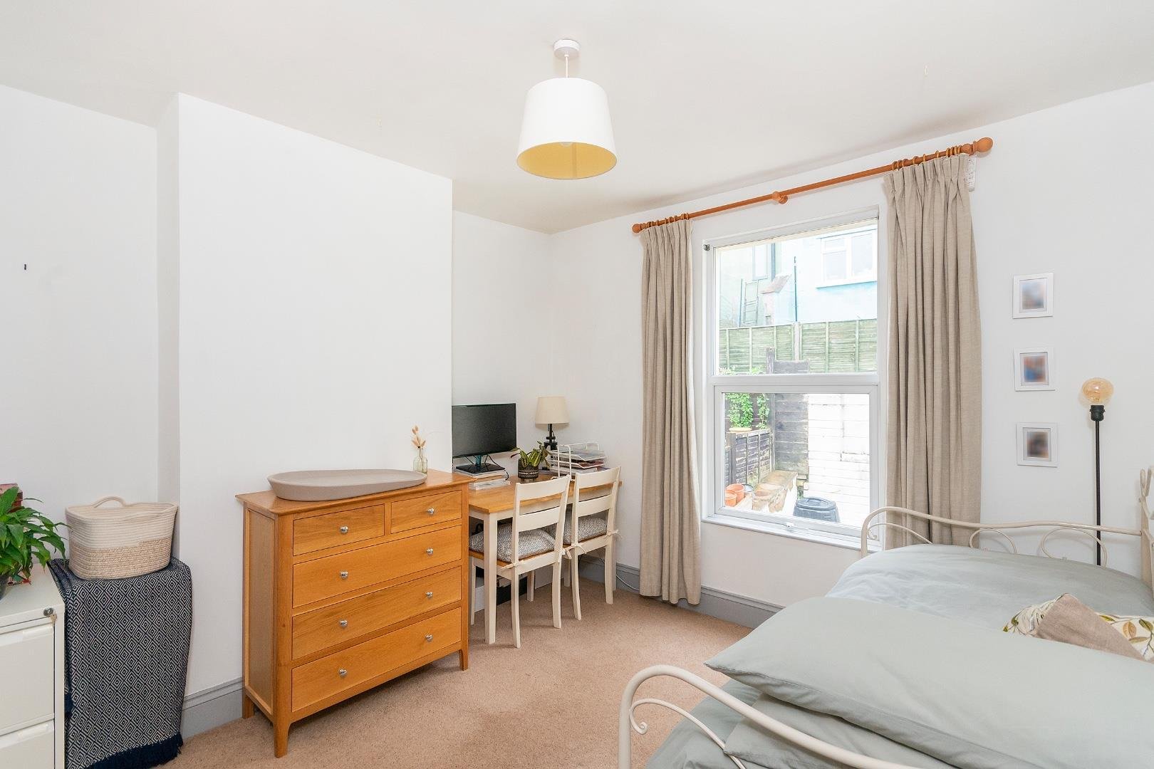 St lukes crescent totterdown 33486683 3 s6 lctn bedroom c