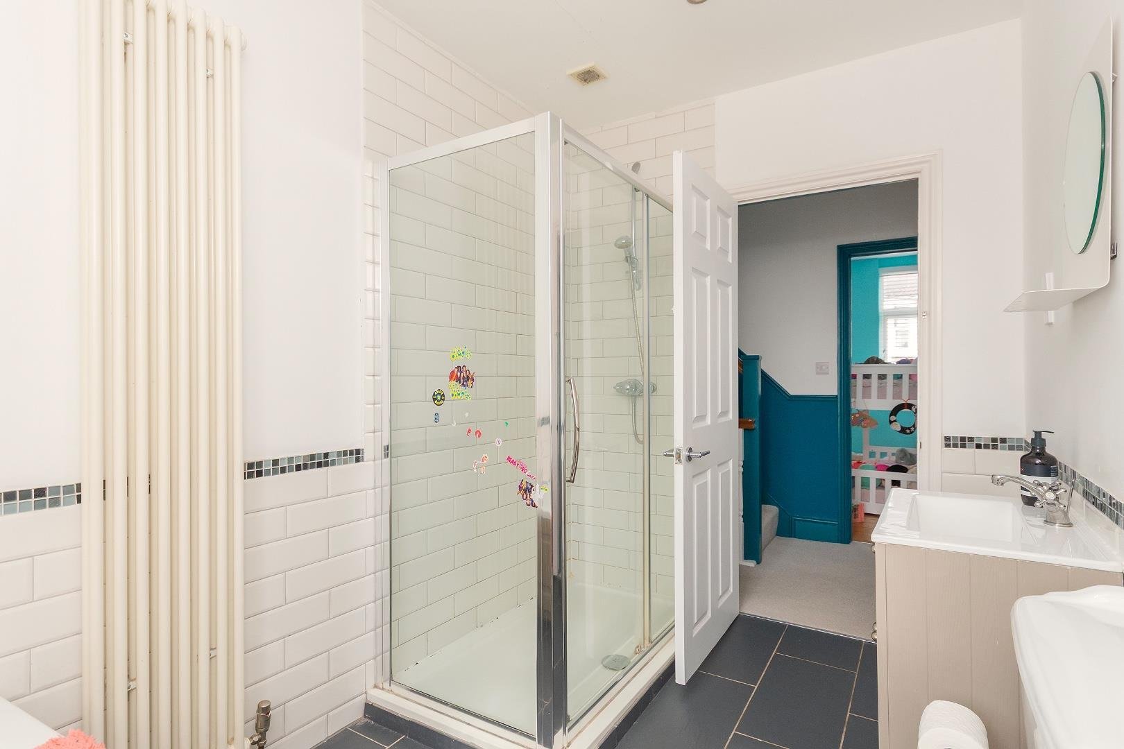 Stanbury road victoria park 34616600 1 s1 rvp bathroom a