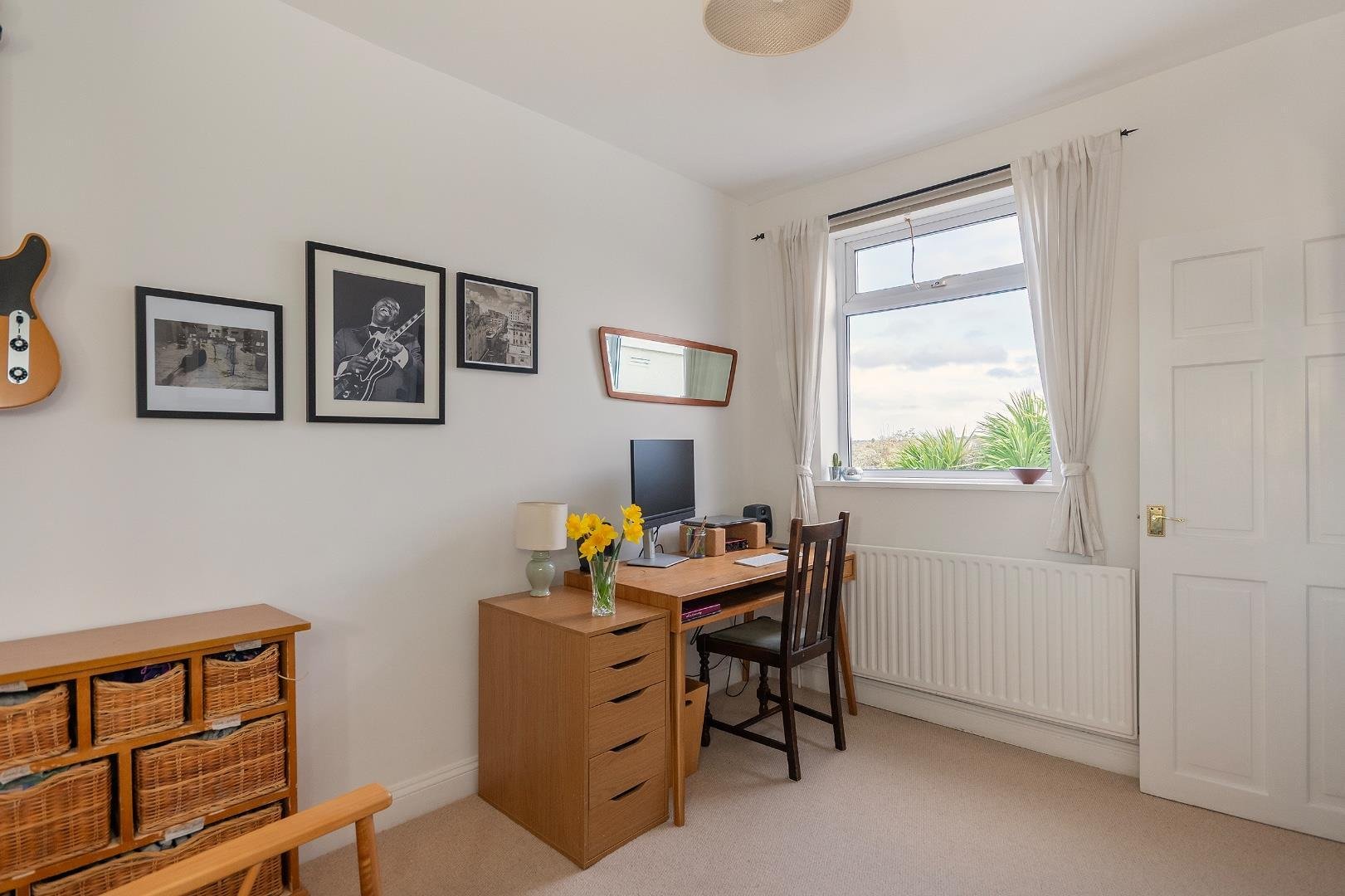 Stanley terrace bedminster 34531849 1 s8 tbr bedroom a