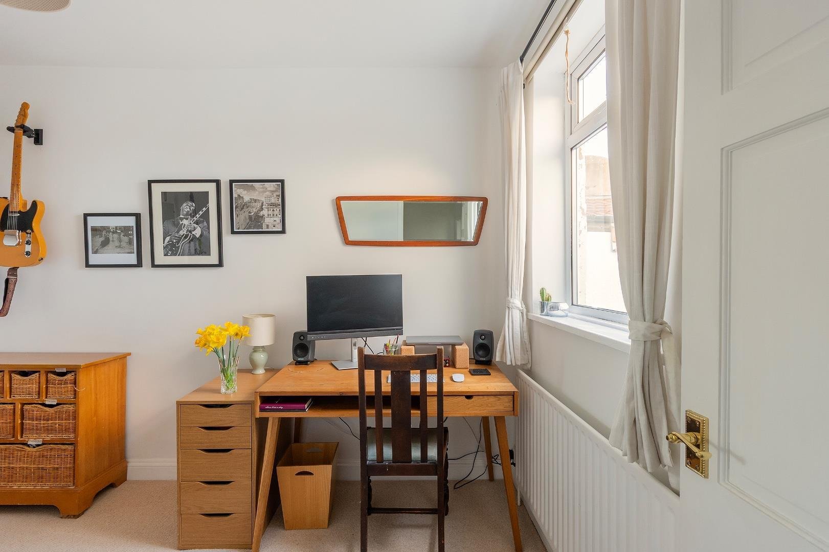 Stanley terrace bedminster 34531849 1 s8 tbr bedroom c