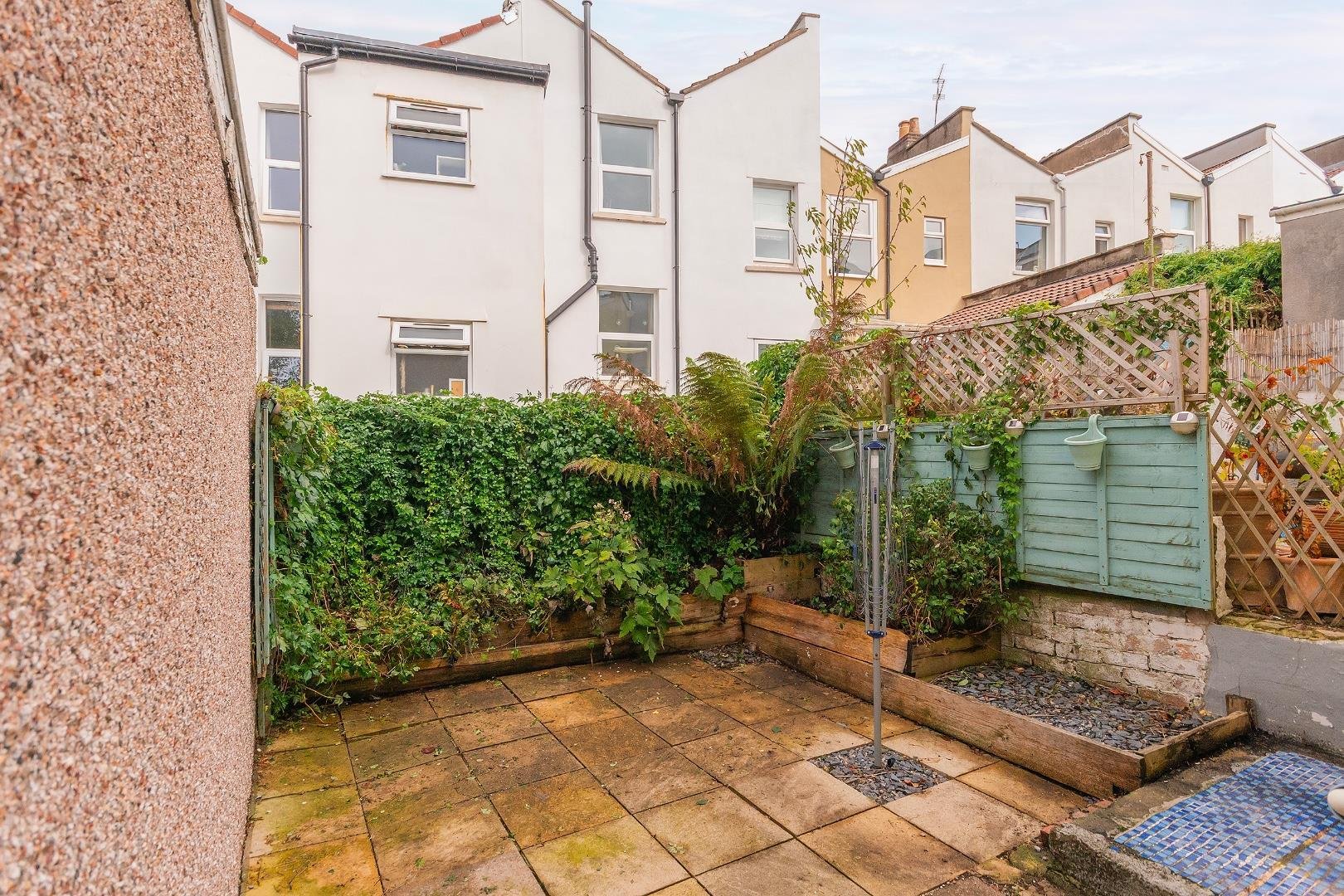 Stevens crescent totterdown 34158253 6 s1 ctn external c