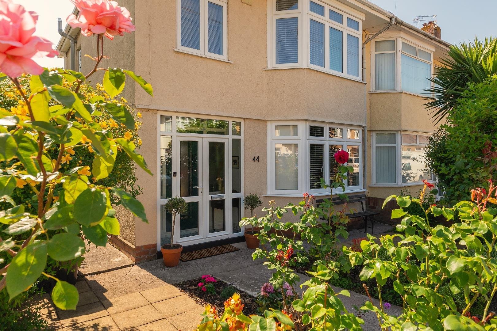 Stoneleigh crescent knowle 34164343 4 s4 rke external b