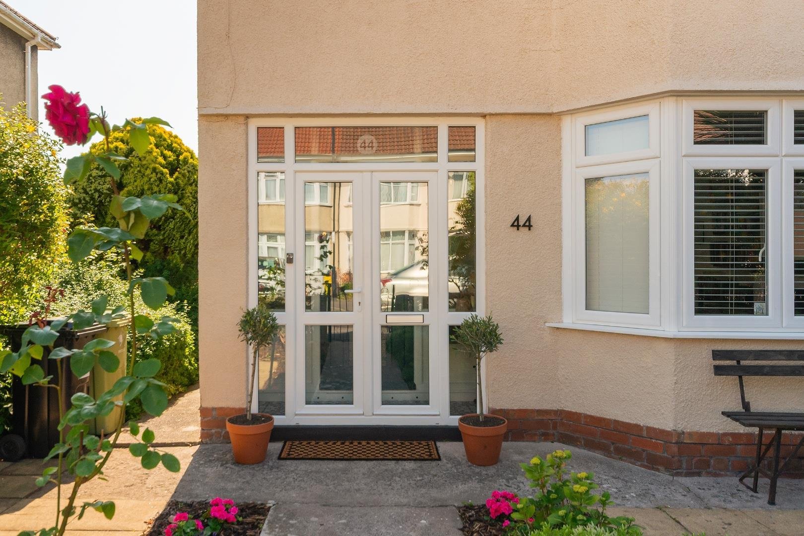 Stoneleigh crescent knowle 34164343 4 s4 rke external c