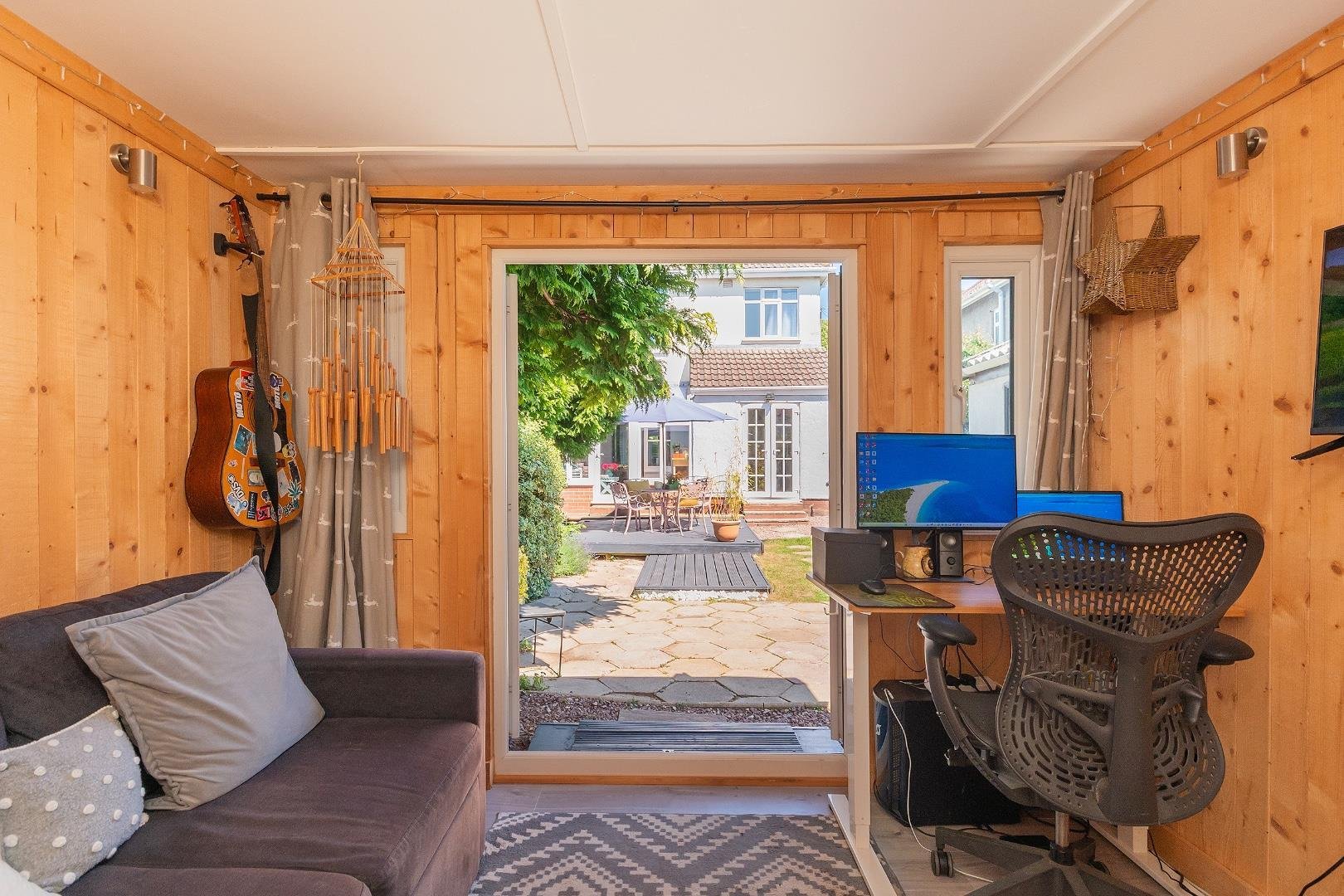 Stoneleigh crescent knowle 34164343 4 s4 rke garden room a