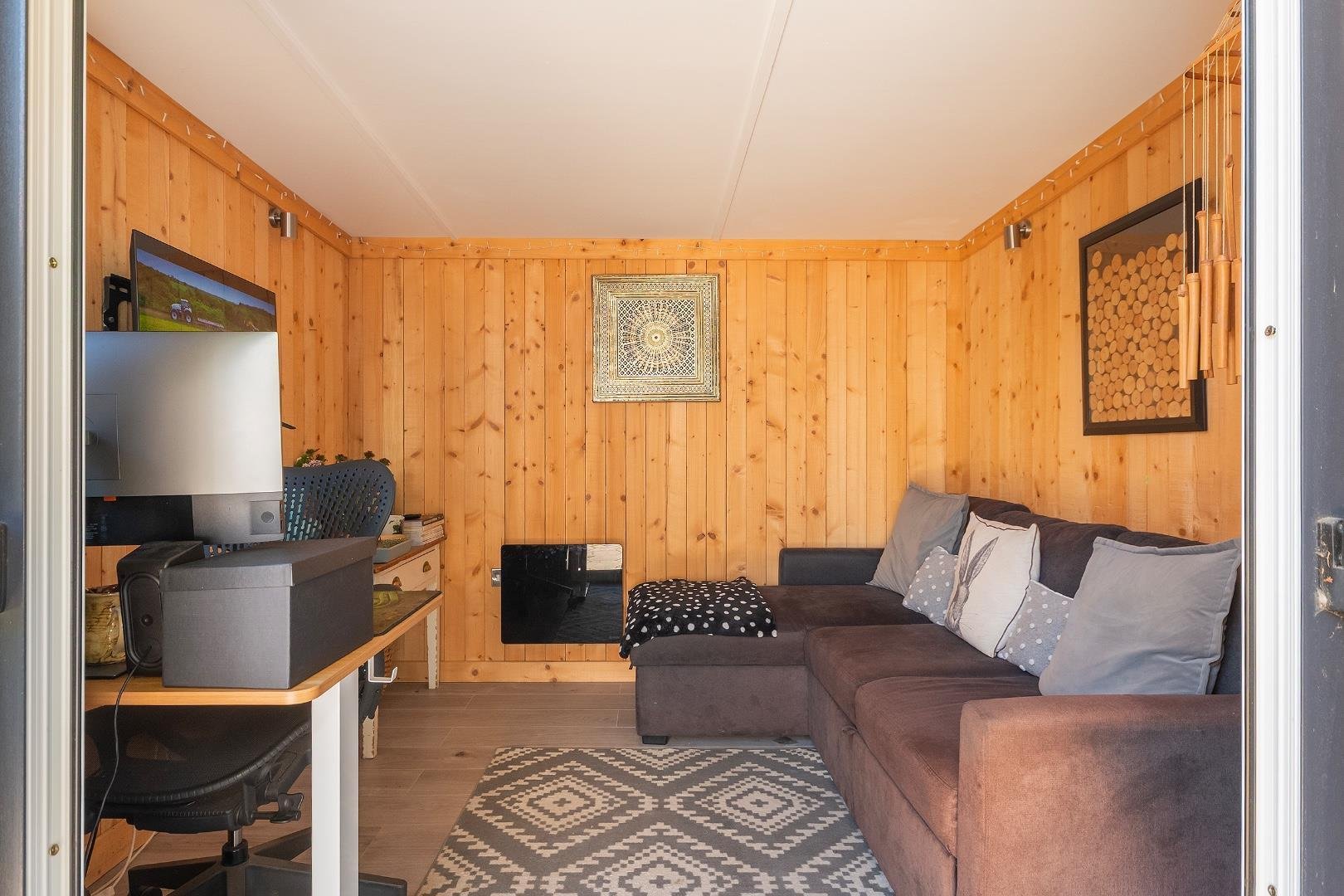 Stoneleigh crescent knowle 34164343 4 s4 rke garden room c