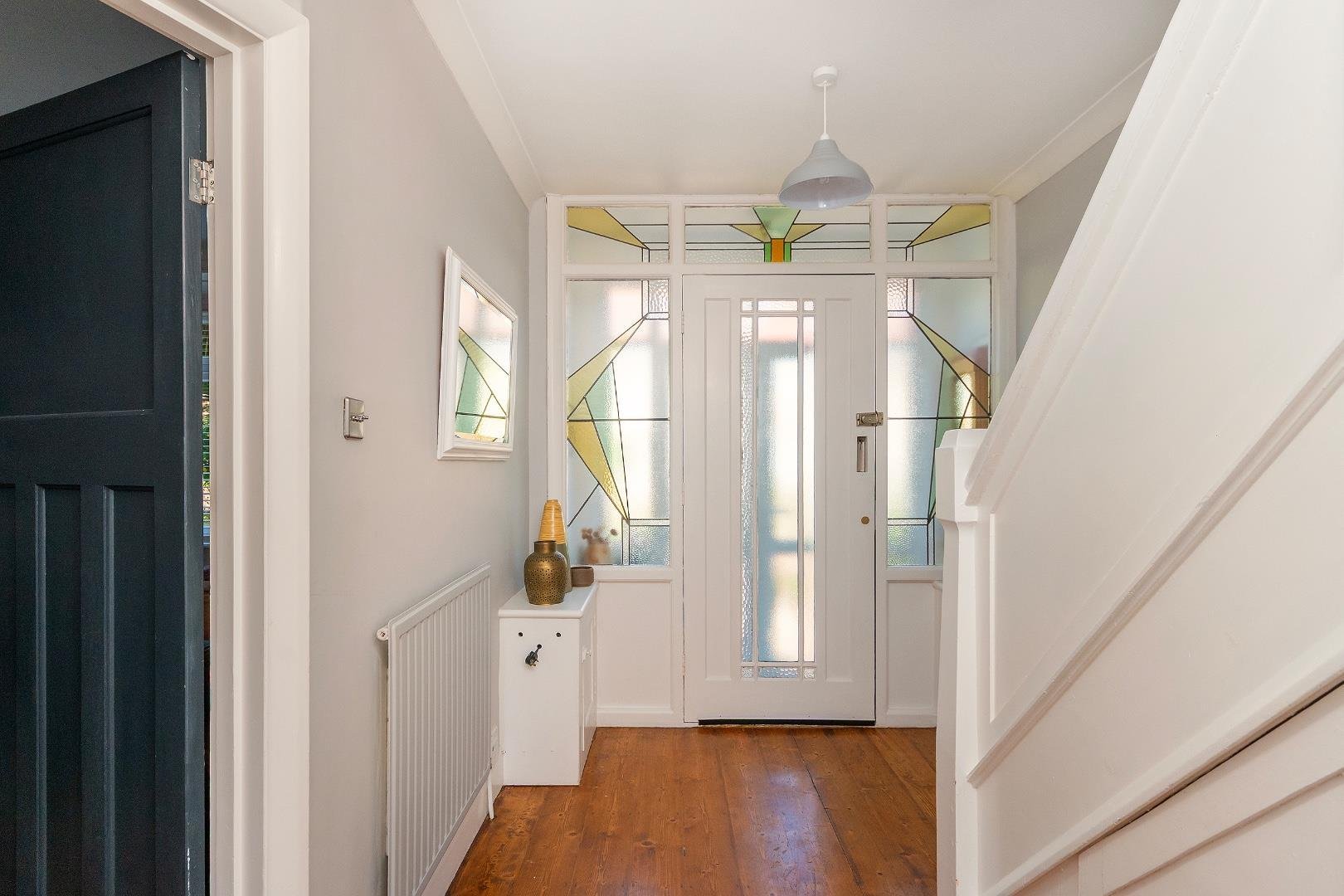 Stoneleigh crescent knowle 34164343 4 s4 rke hallway b