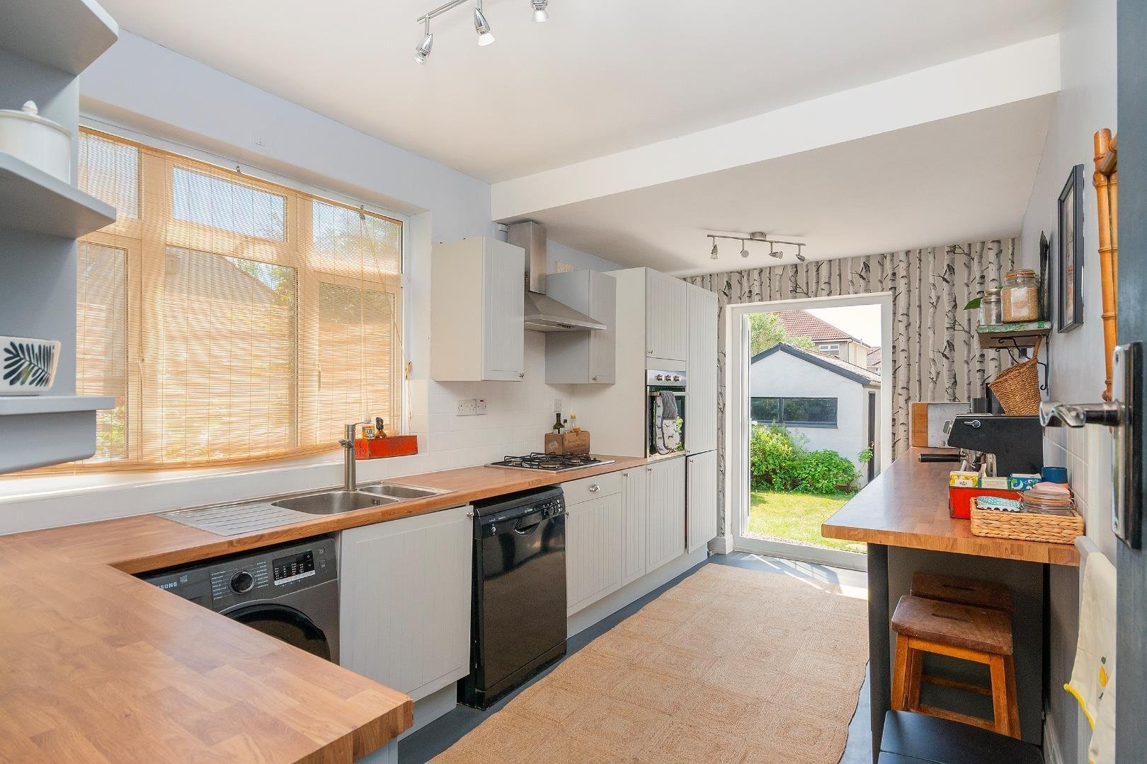 Stoneleigh crescent knowle 34164343 4 s4 rke kitchen c
