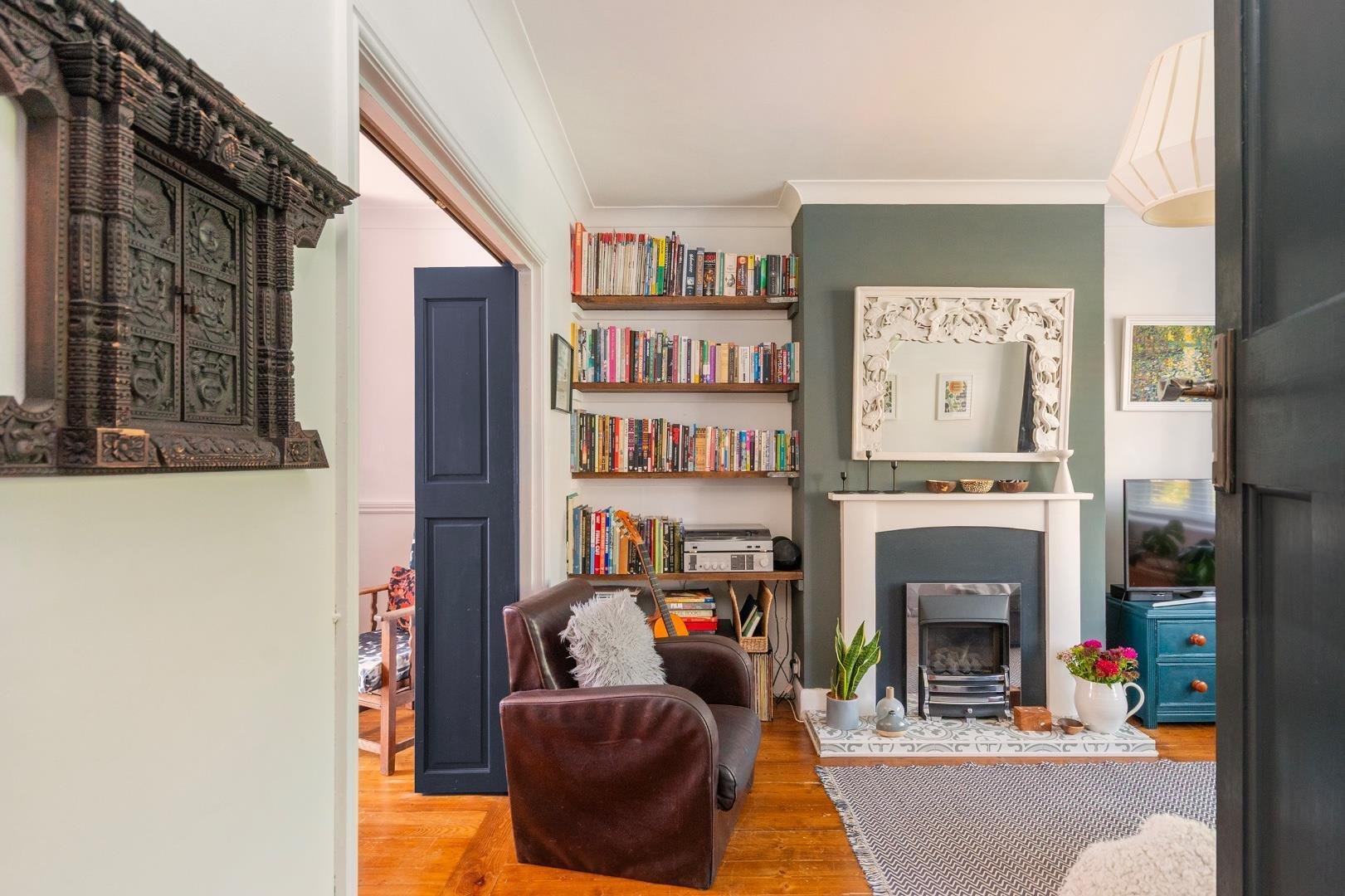 Stoneleigh crescent knowle 34164343 4 s4 rke living room e