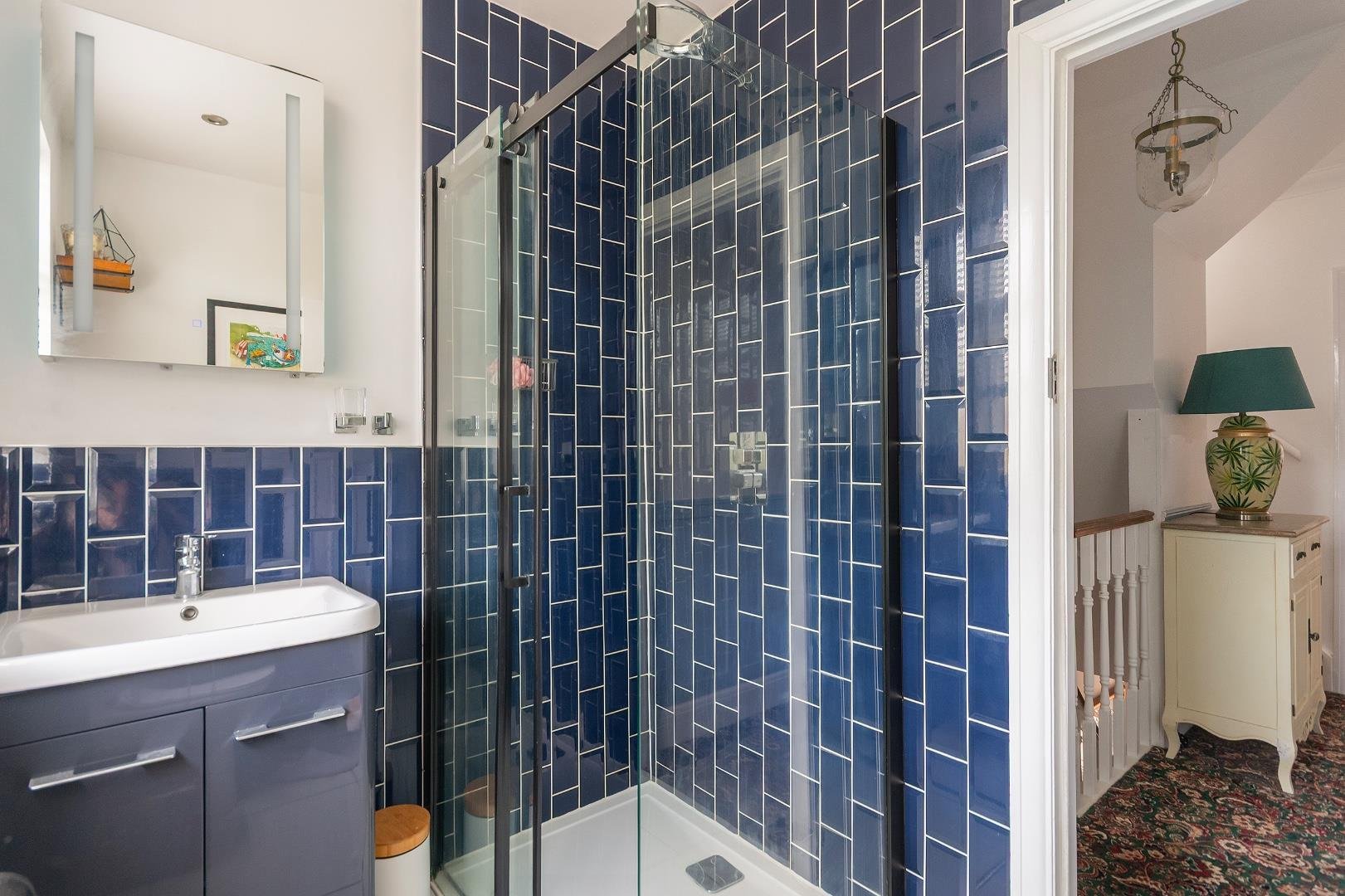 Stoneleigh road knowle 33999514 2 s5 rke bathroom a