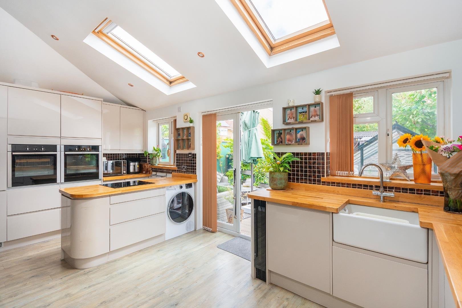Stoneleigh road knowle 33999514 2 s5 rke kitchen d