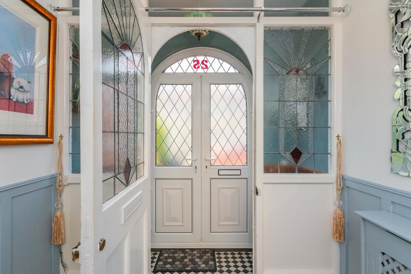Stoneleigh road knowle 33999514 2 s5 rke porch b