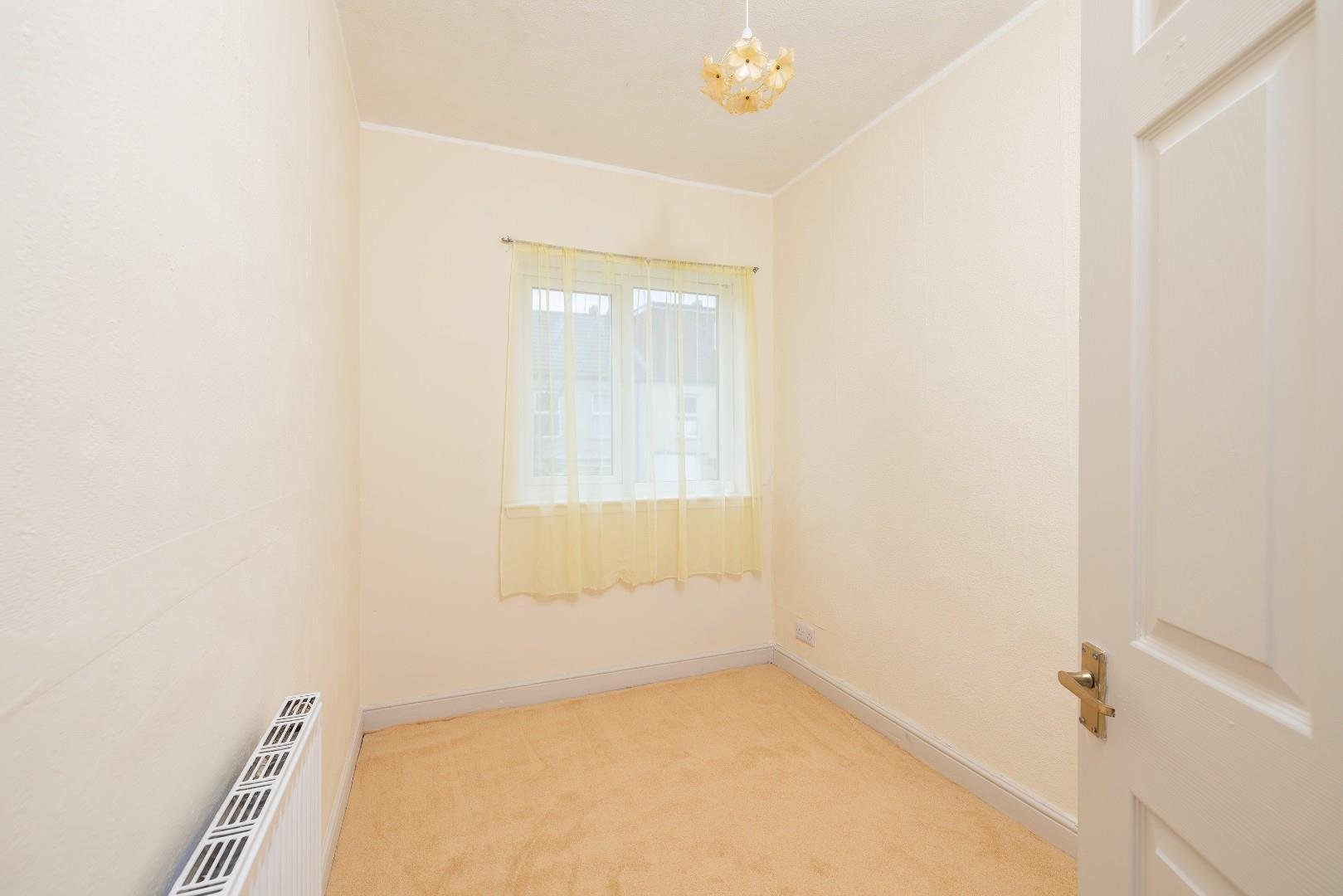 Stuart street redfield 34092452 char7095