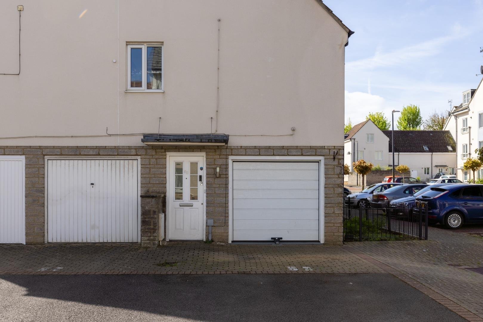 Summit close kingswood 34664566 53 summit close 24
