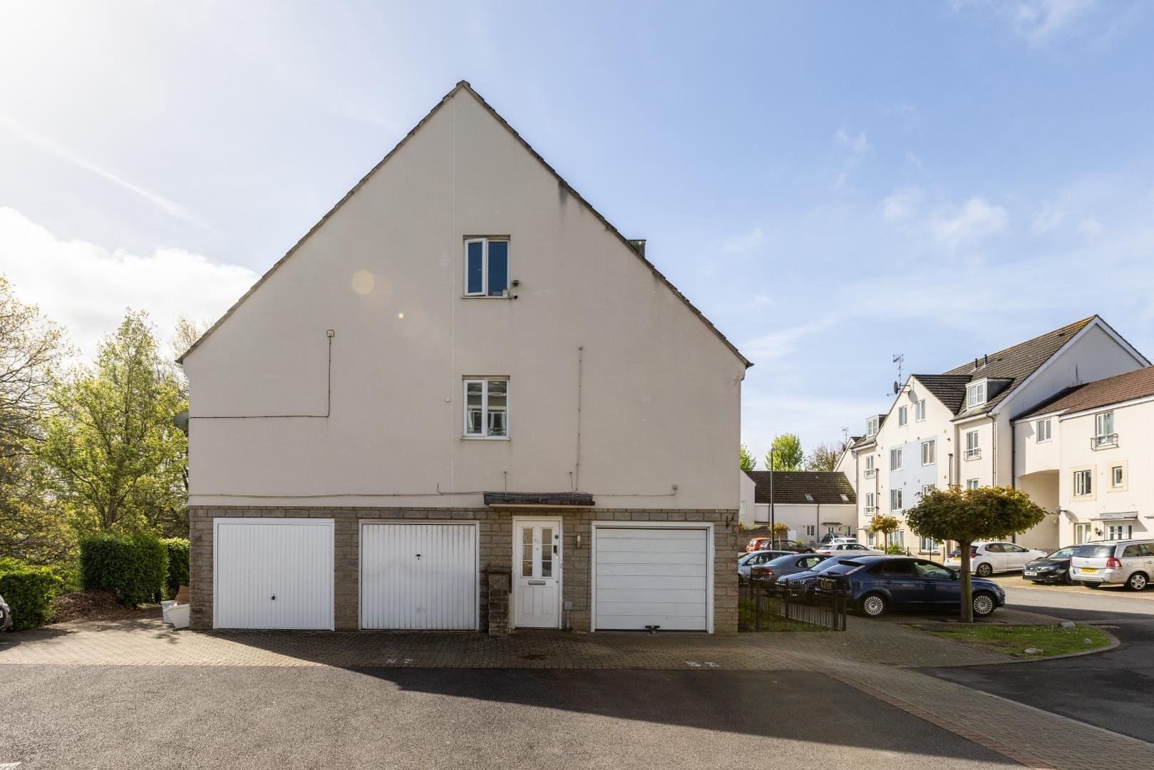 Summit close kingswood 34664566 53 summit close 25