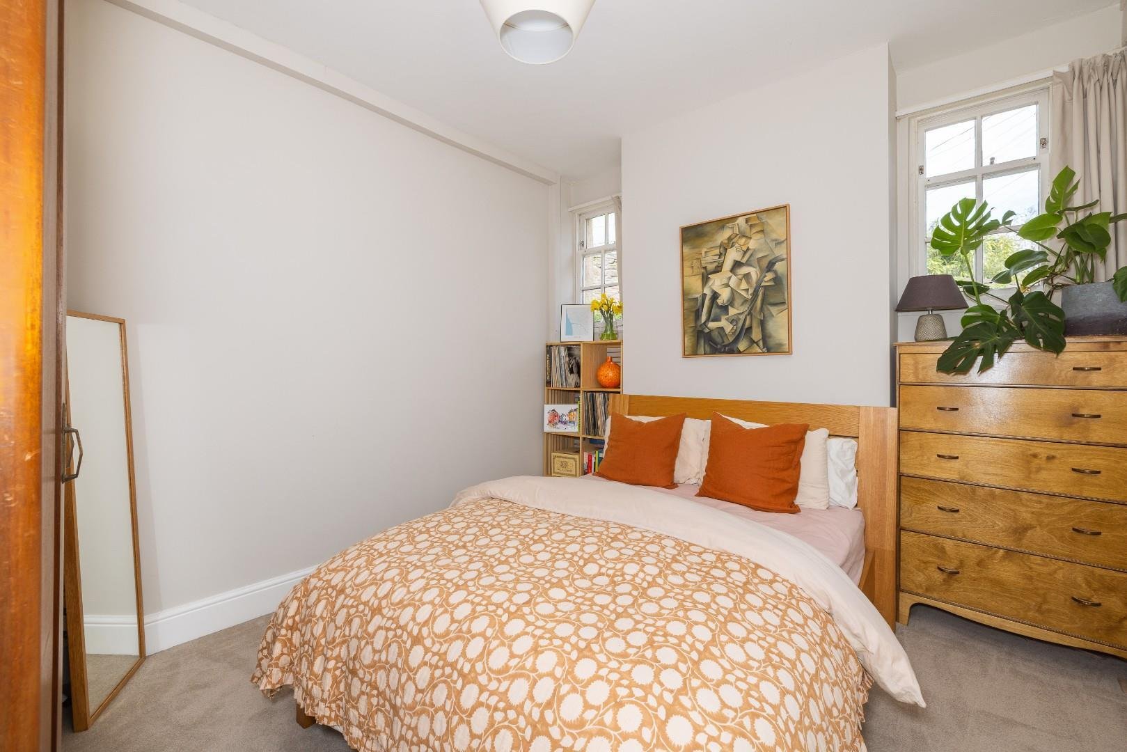 Upper cheltenham place montpelier 34576091 char0135