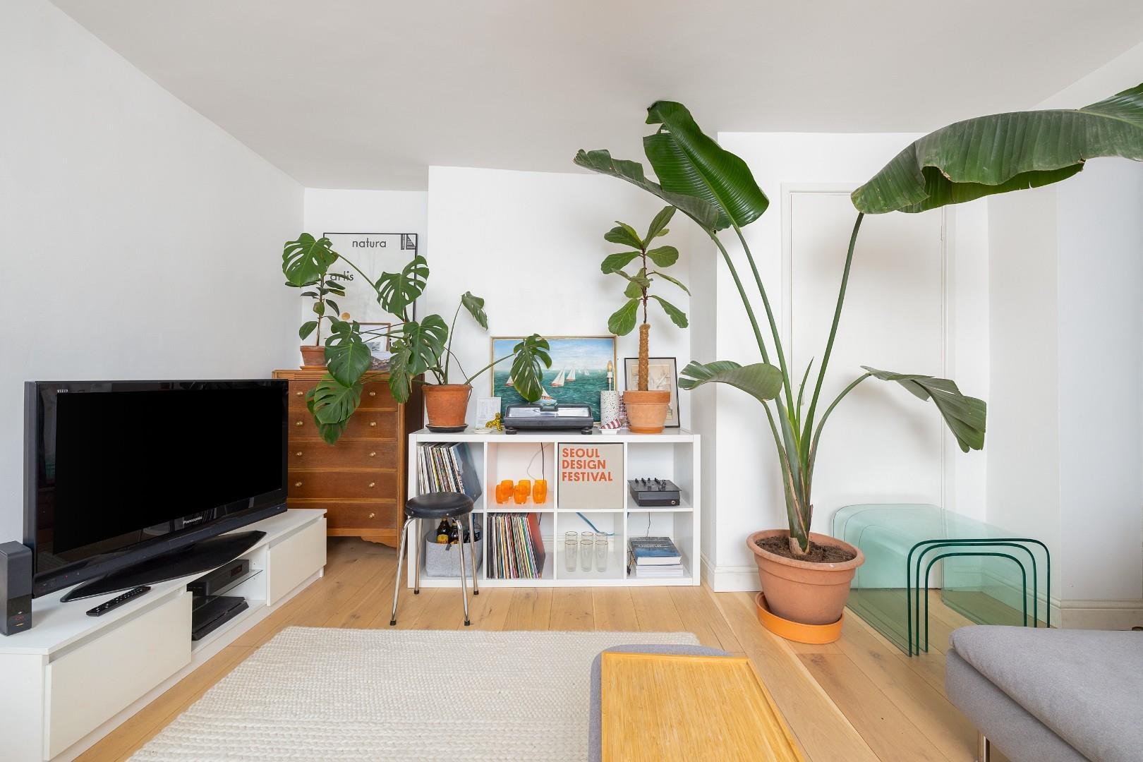 Victoria walk cotham 33274198 cd7 a2346