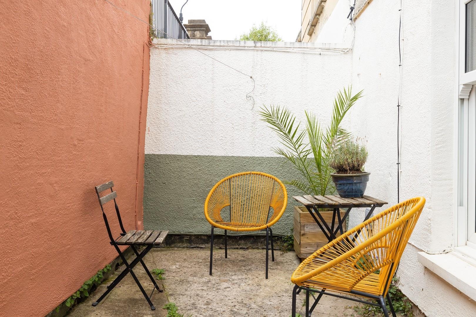 Victoria walk cotham 33274198 cd7 a2381