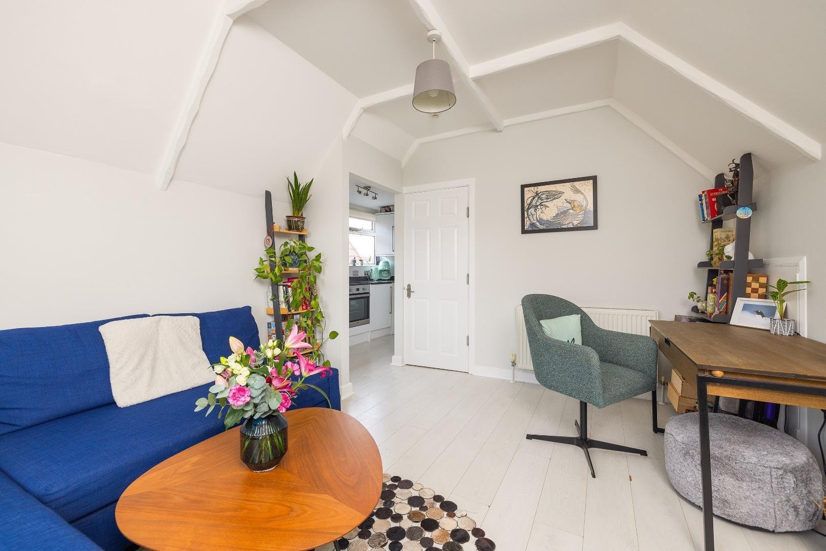 Warwick road redland 34365998 char0606