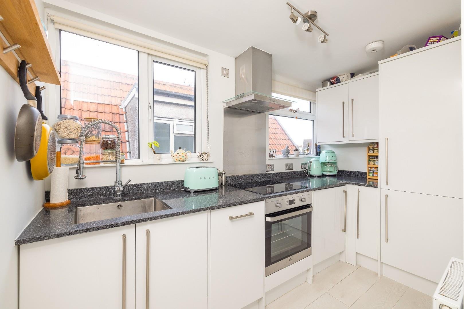 Warwick road redland 34365998 char0612