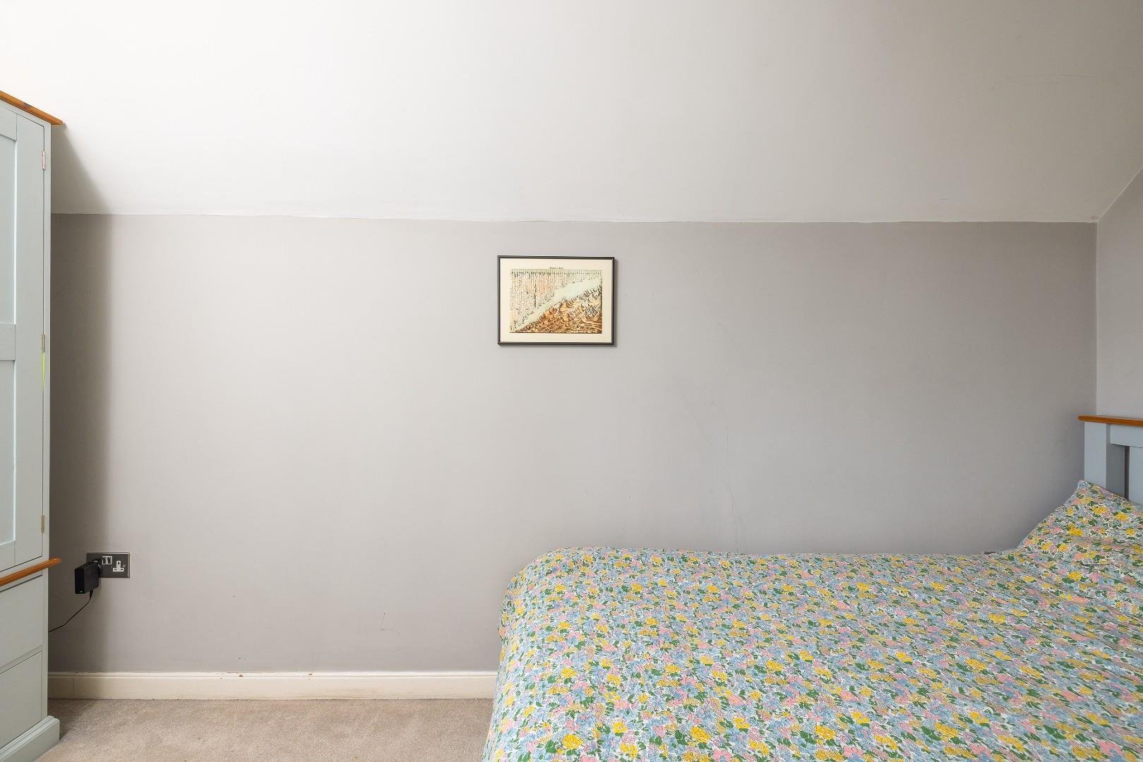 Warwick road redland 34365998 char0622