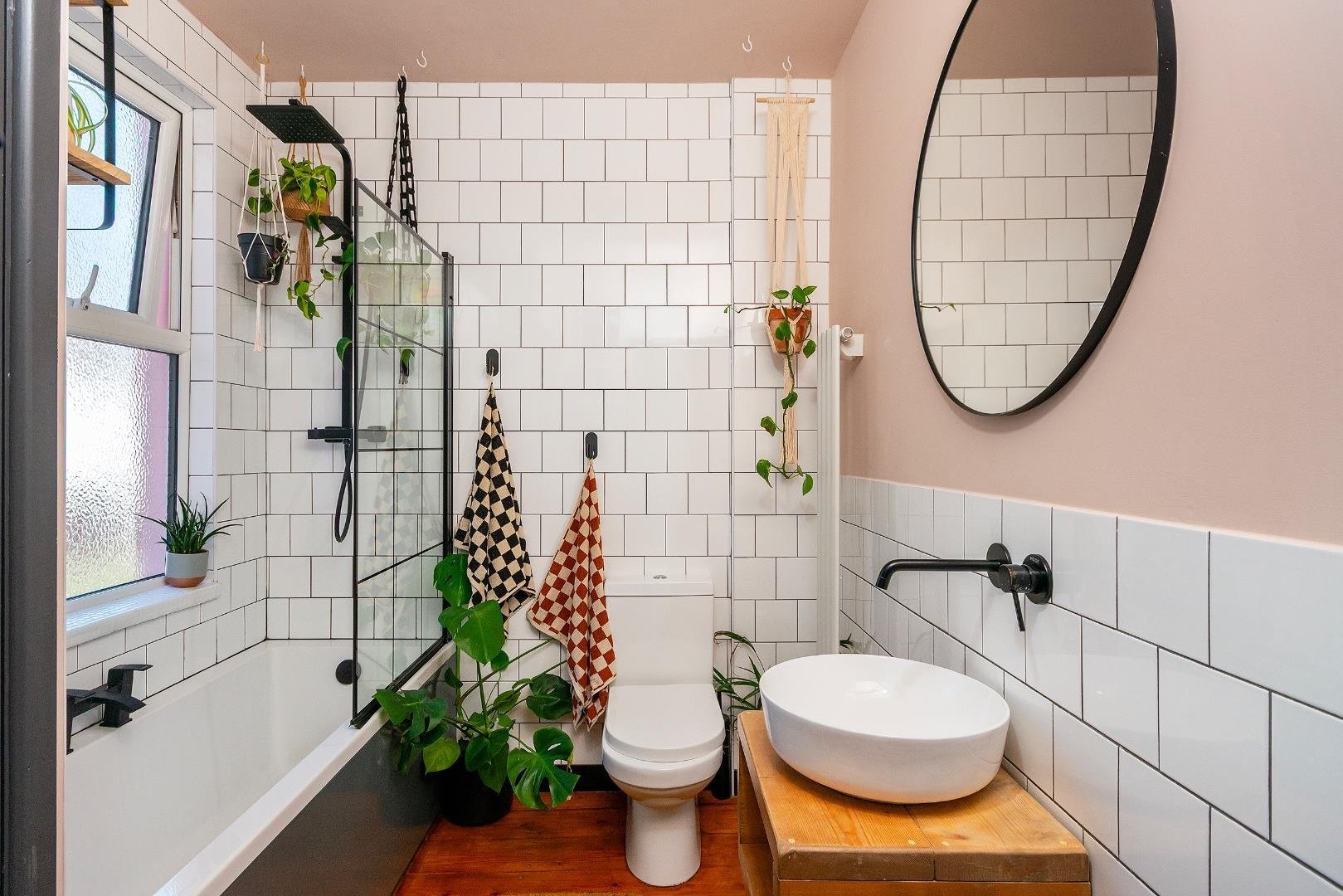 Wells street ashton gate 33733007 0 w9 san bathroom d