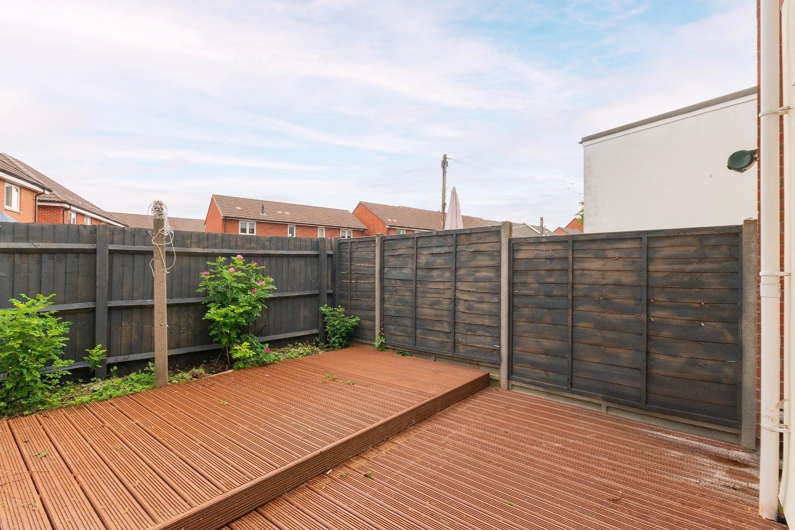 Whitehall road whitehall 34789053 4 w9 r5 awh external c