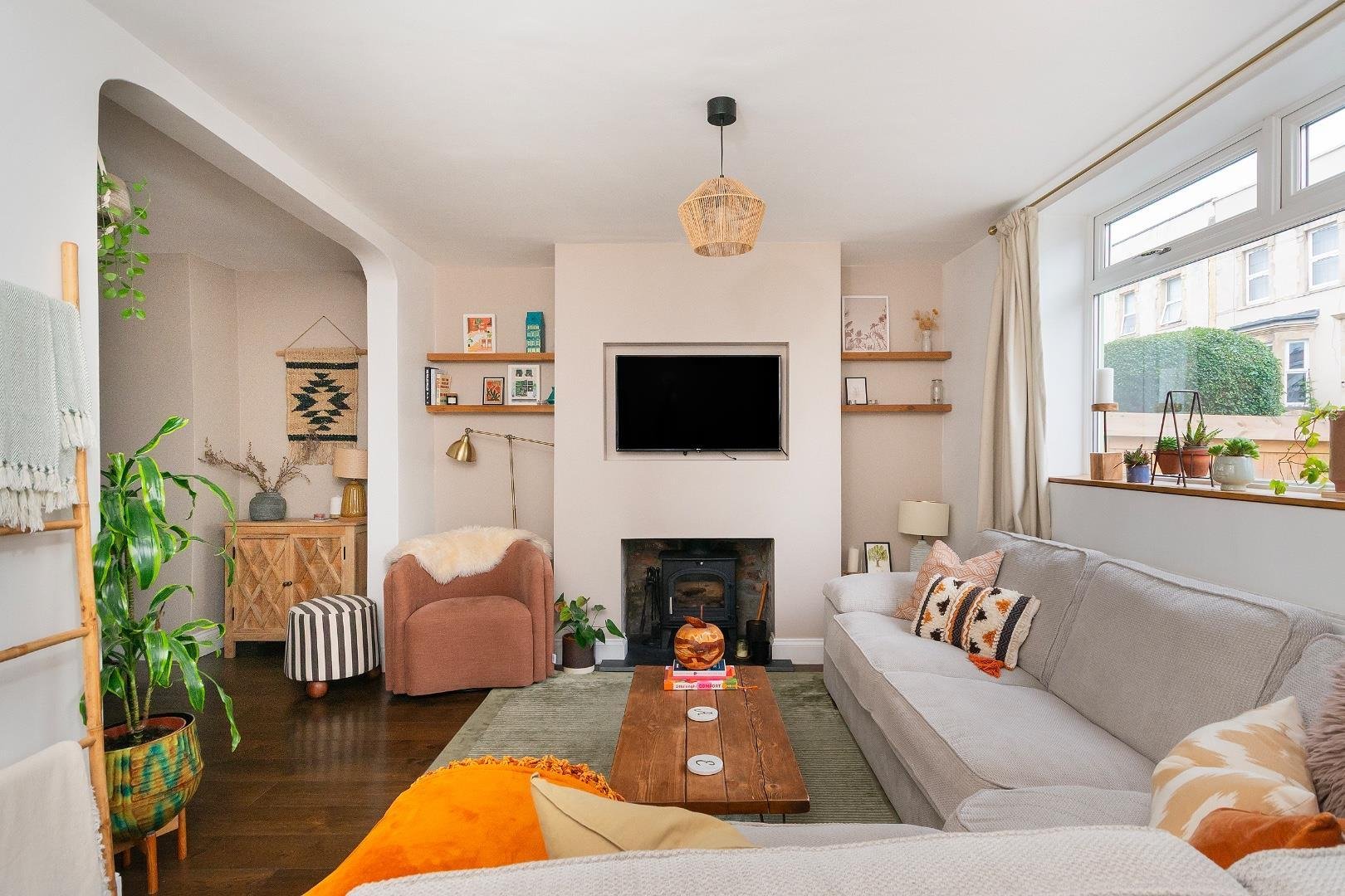 William street totterdown 34244196 7 w0 stn living room e
