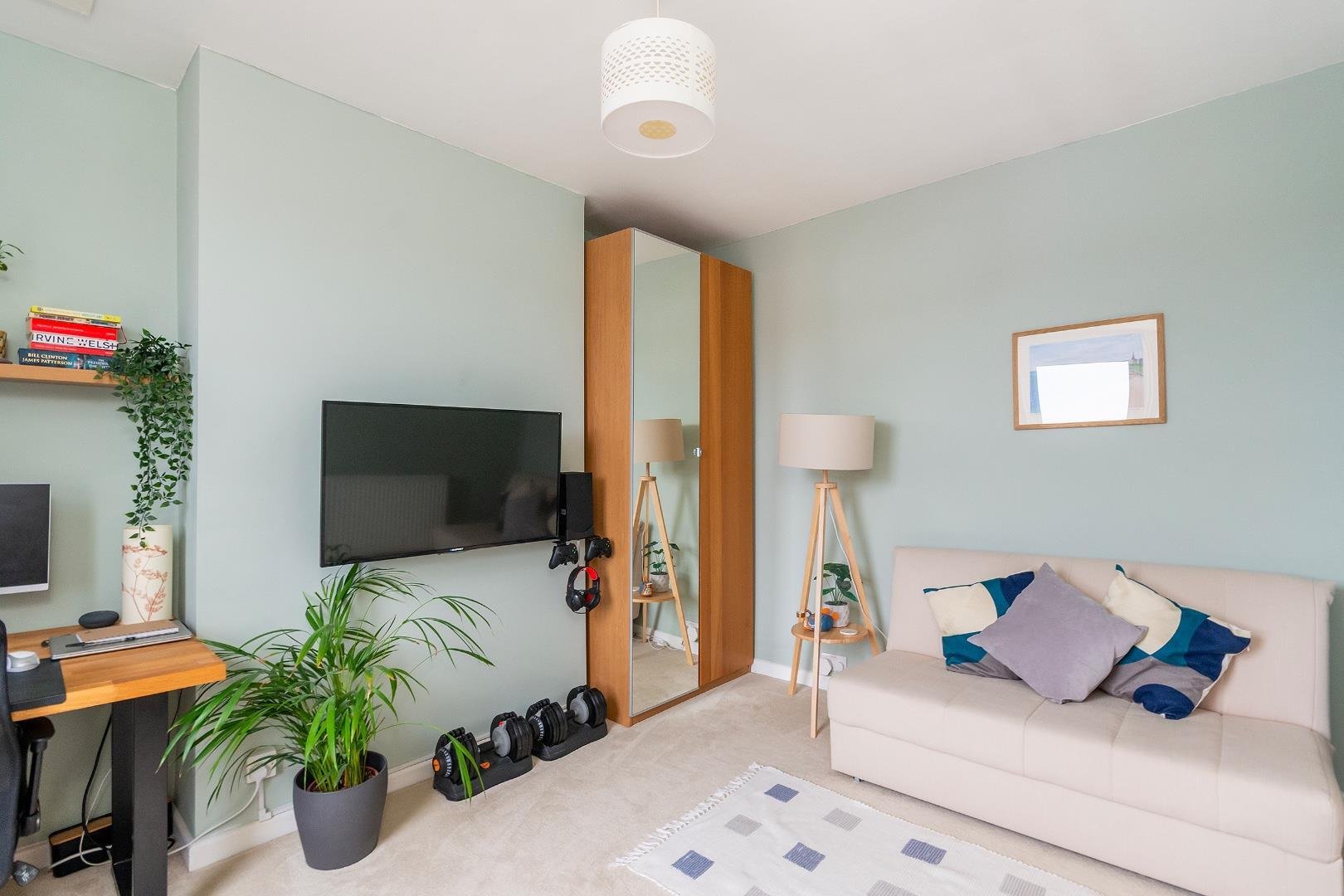 William street totterdown 34404050 5 w0 sbtn bedroom c