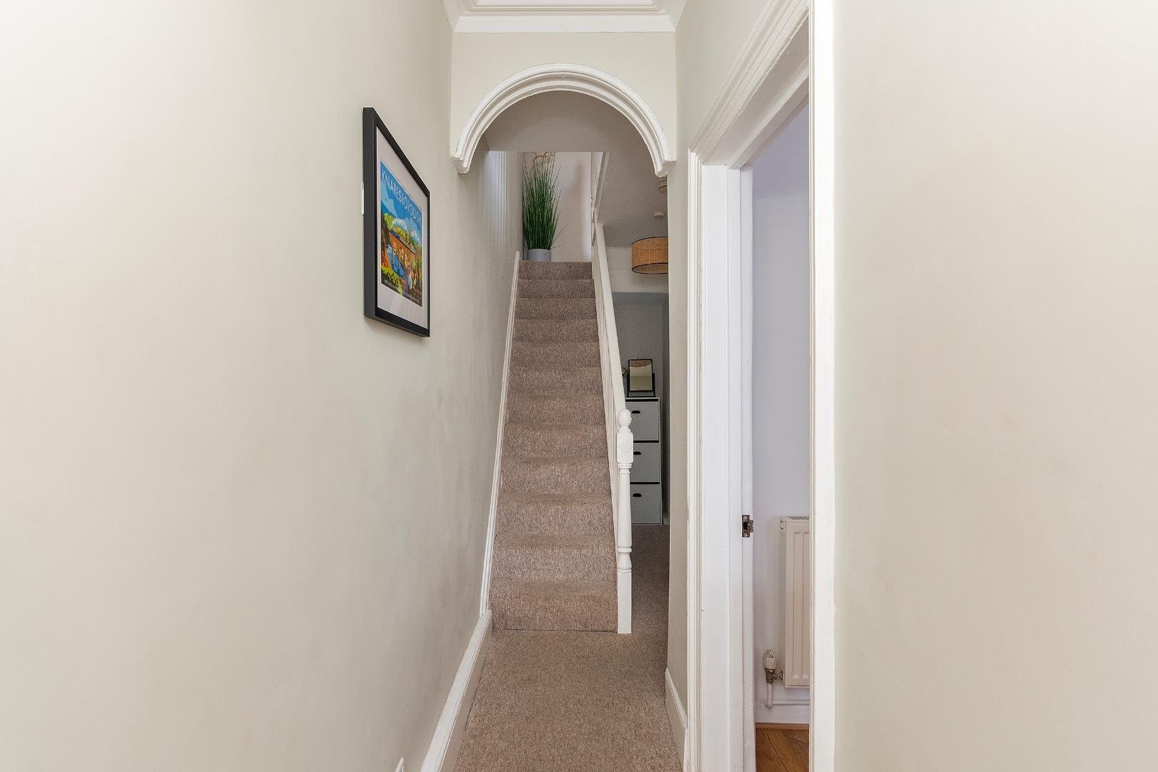 William street totterdown 34404050 5 w0 sbtn hallway a