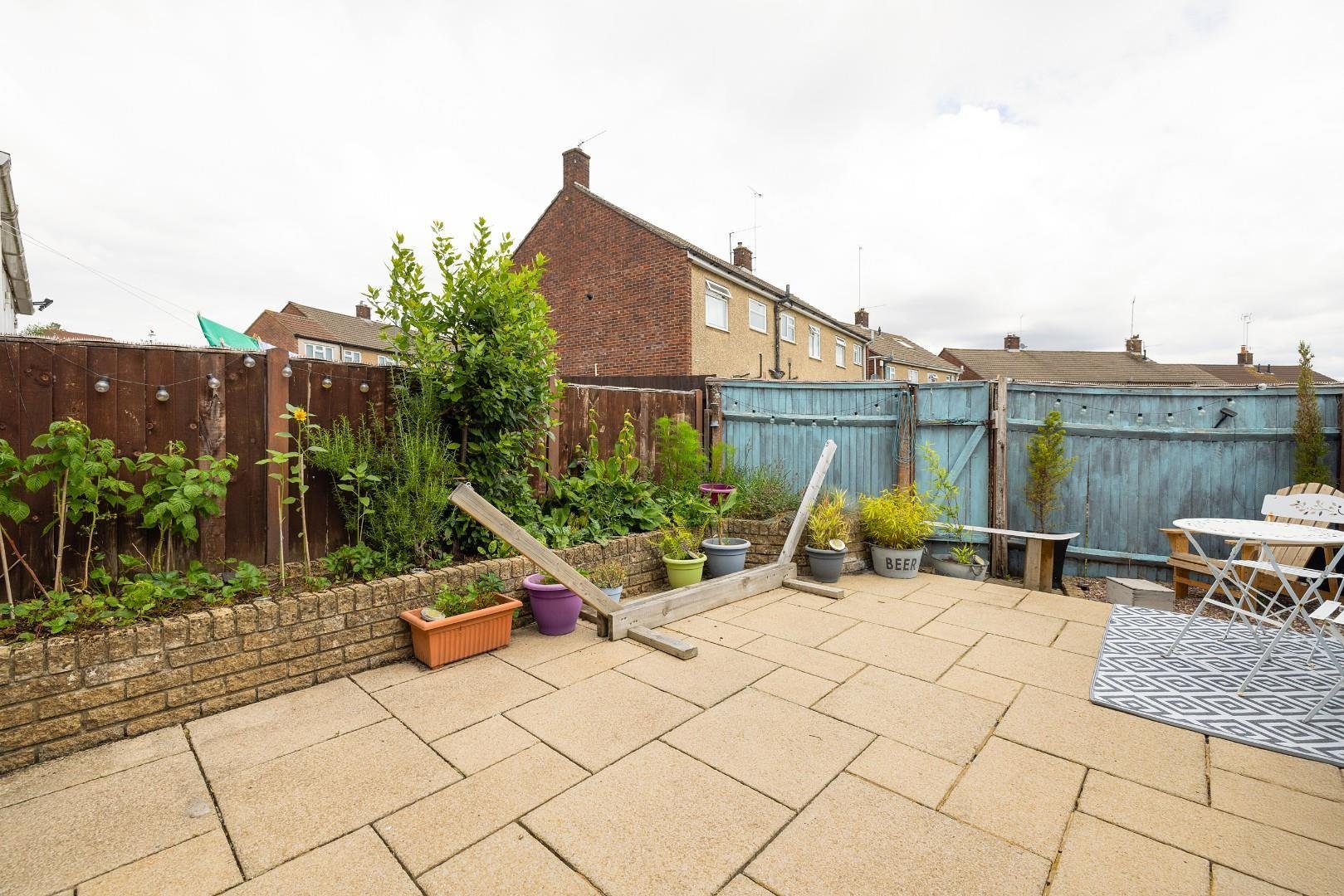 Willis road kingswood 34065445 014 a2401