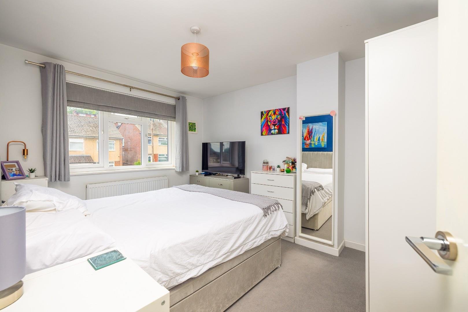 Willis road kingswood 34065445 014 a2415
