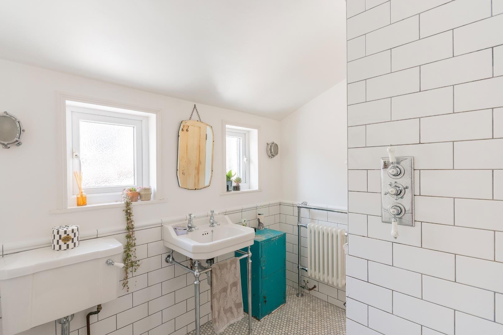 Withleigh road knowle 33094615 0 w4 rke bathroom b